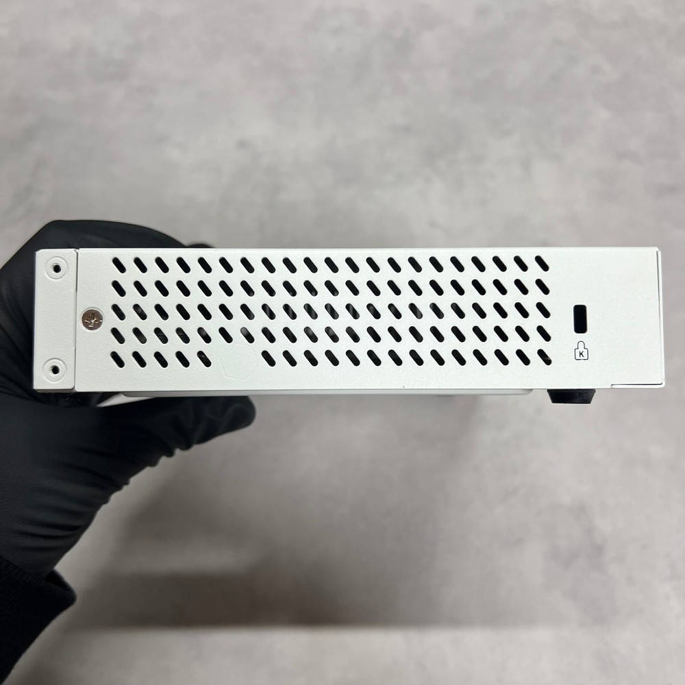 【Select License Term】 Fortinet FG-60E Fortigate-60E Network Security 【1day Ship】