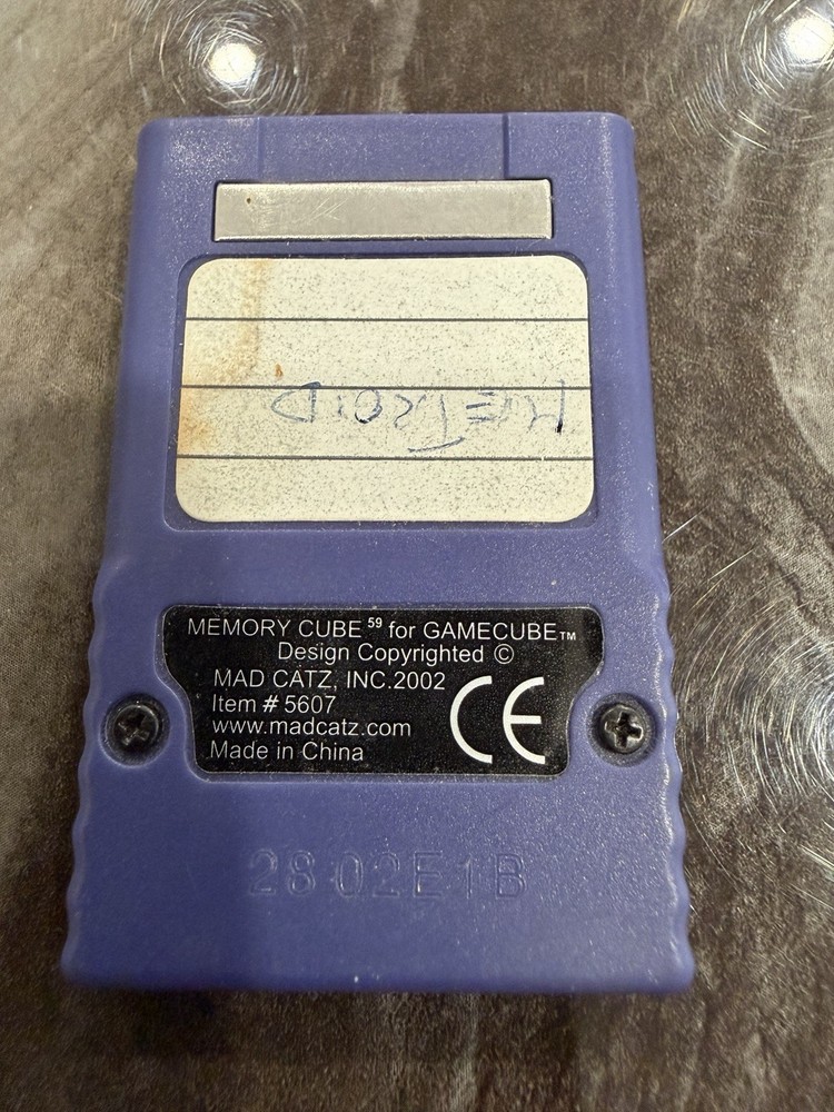Mad Catz Nintendo GameCube Wii Memory Cube Card