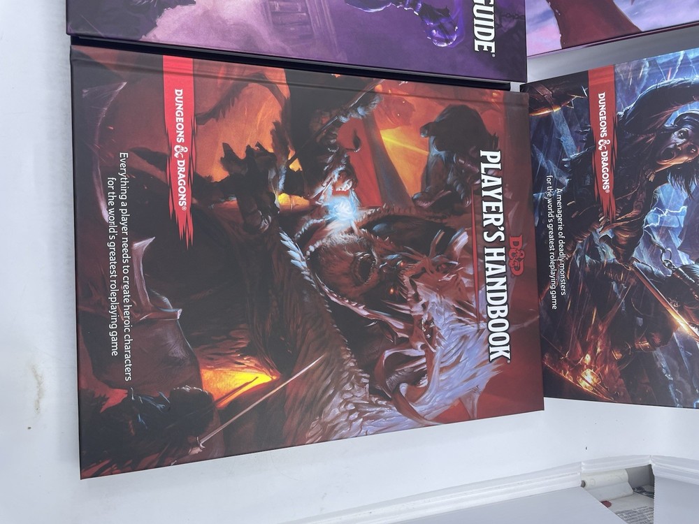 Dungeons and Dragons 5E Core Rulebook Gift Set 2018 PHB DMG MM 1/3b