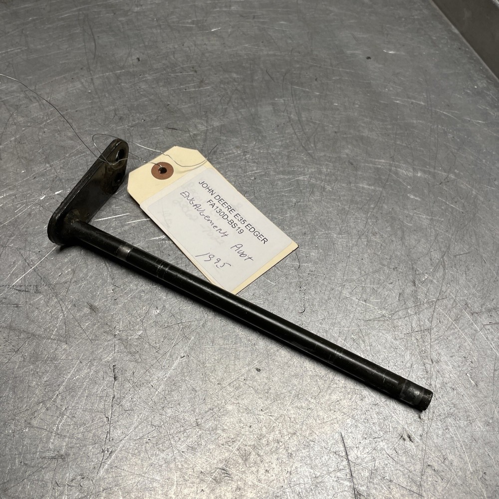 OEM GOOD USED JOHN DEERE E35 EDGER ENGAGEMENT PIVOT