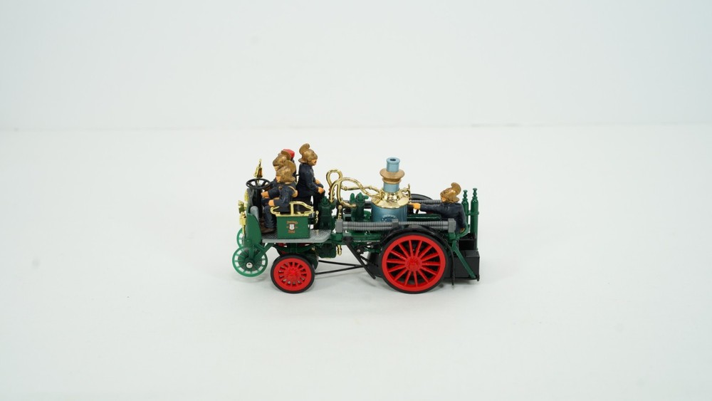 Matchbox MOY YS-43 1905 Busch Self Propelled Fire Engine NEW B502