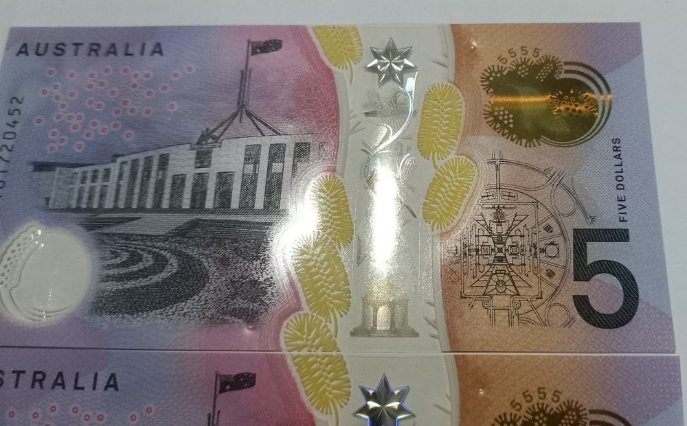 2016 Consecutive Serial Number $5 UNC 2 Five Dollar Banknotes