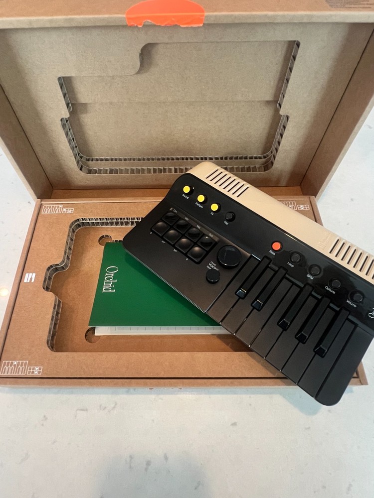 Orchid Chord Generating Synthesizer by Telepathic Instruments