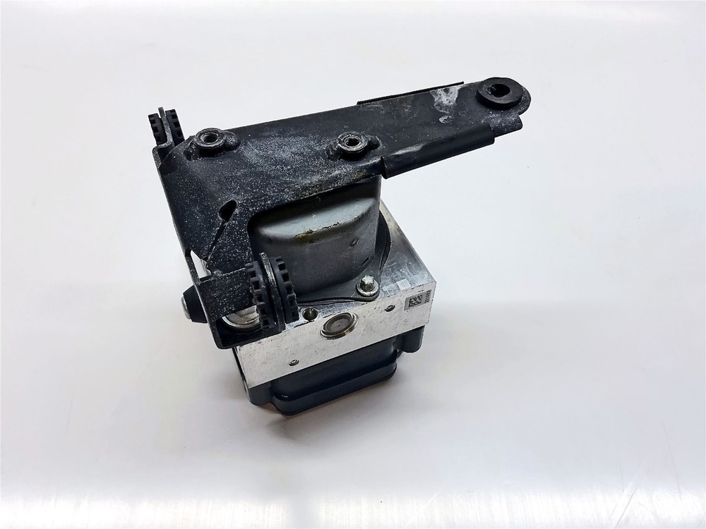 2018 Ducati Multistrada 1260 S ABS Modulator Pump - 54240741A