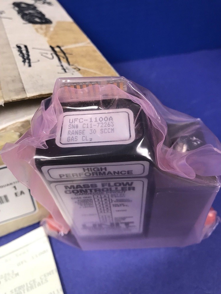 Unit UFC-1100A Mass Flow Controller, CL2, 30 SCCM, Refurbished
