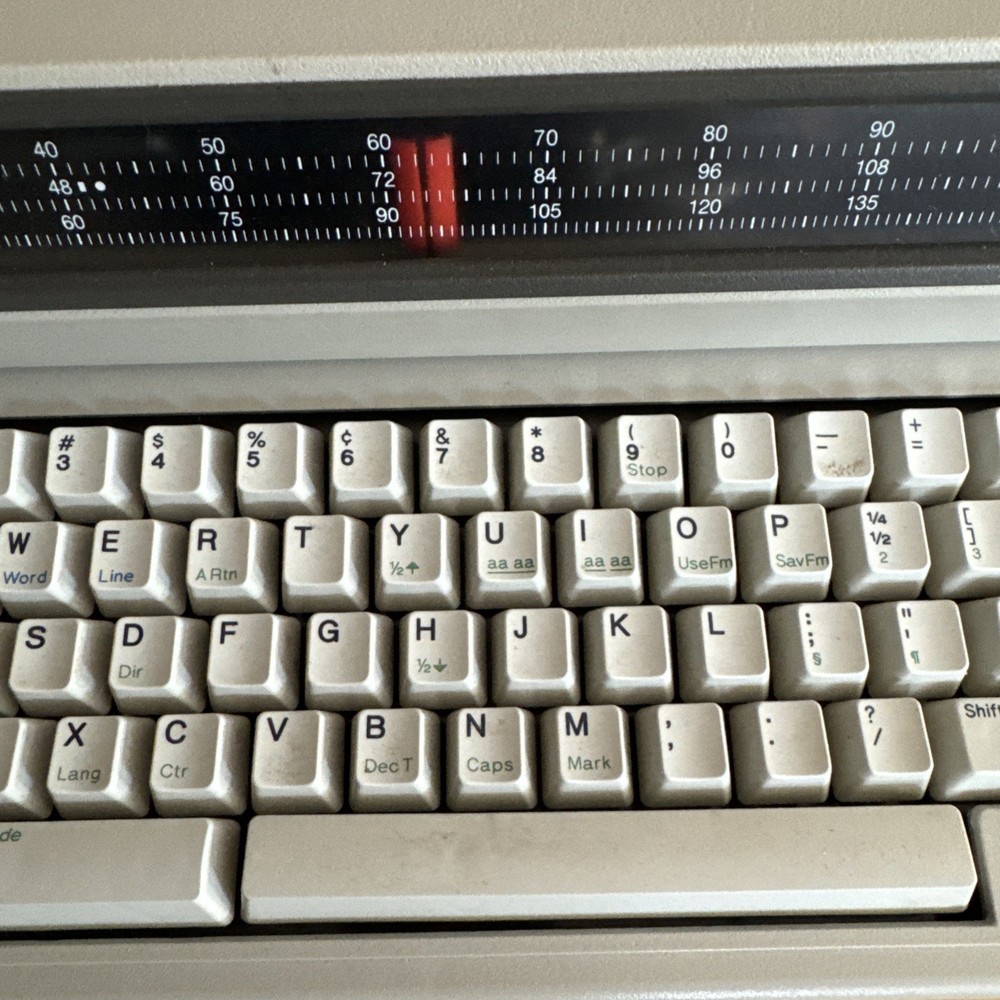 Clean Working IBM Wheelwriter 6 Electronic Memory Typewriter