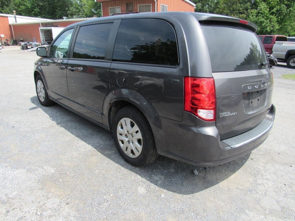 CARAVAN 2019 Glove Box 1068844