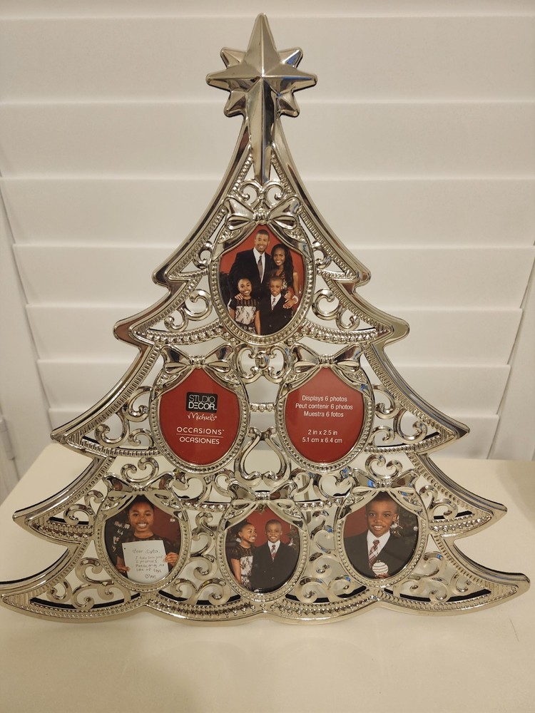 Christmas Tree Photo Display STUDIO DECOR