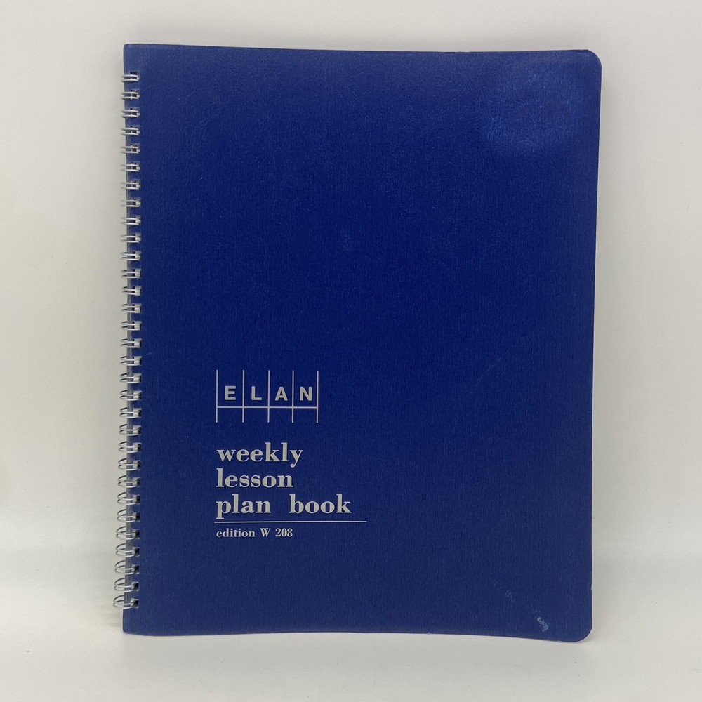 8 Period Teacher Lesson Plan; Days Vertically Down The Side (W208) - OPEN BOX