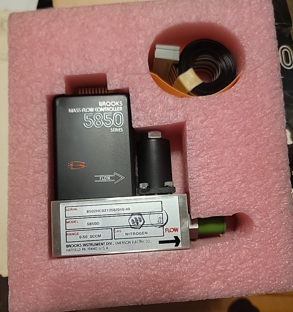BROOKS MASS FLOW CONTROLLER 5850 D SERIES NITROGEN