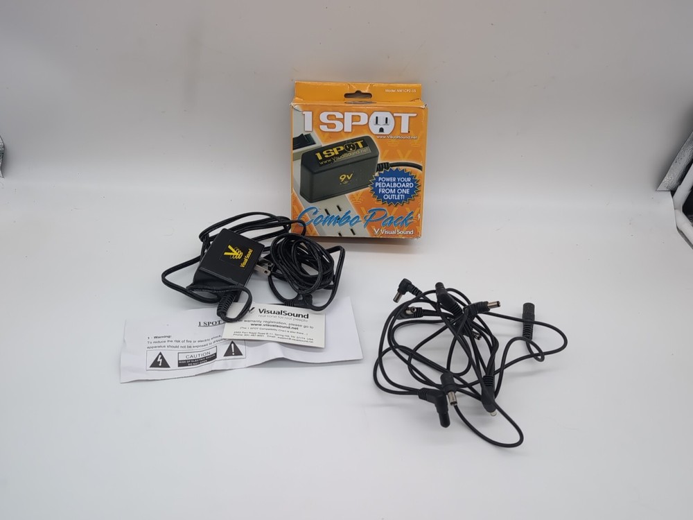 Visual Sound 1 Spot Power Supply Combo Pack Pedalboard