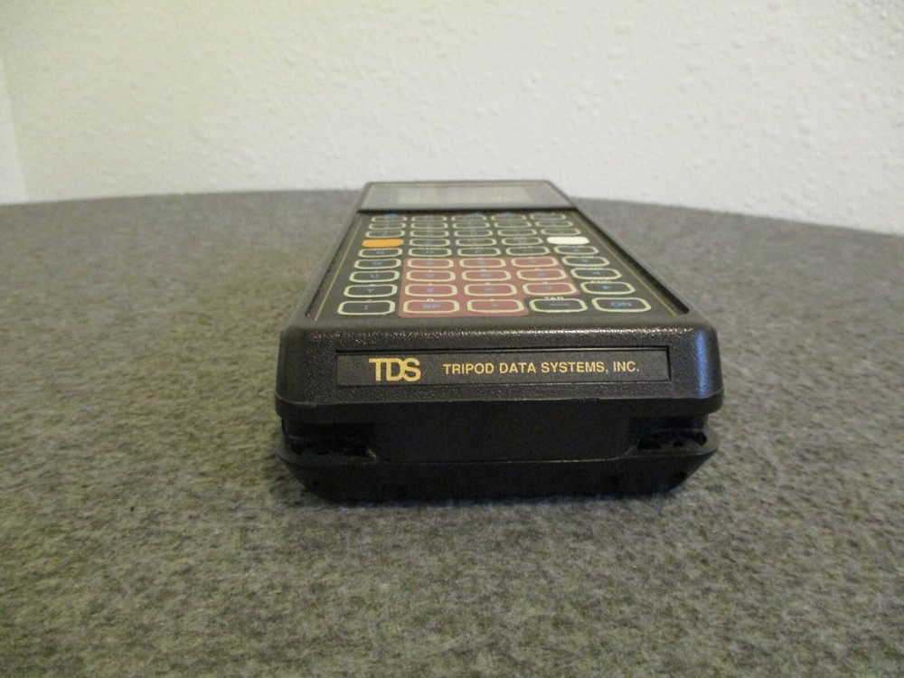 VINTAGE TDS-500 SURVEYING FIELD COMPUTER TRIPOD DATA SYSTEMS-POWERS UP/UNTESTED