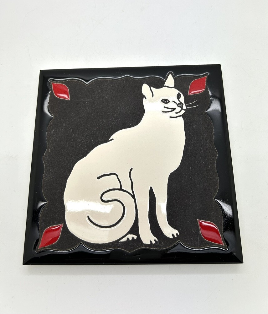 Besheer White/Blk. Ceramic Standing Cat Art Tile