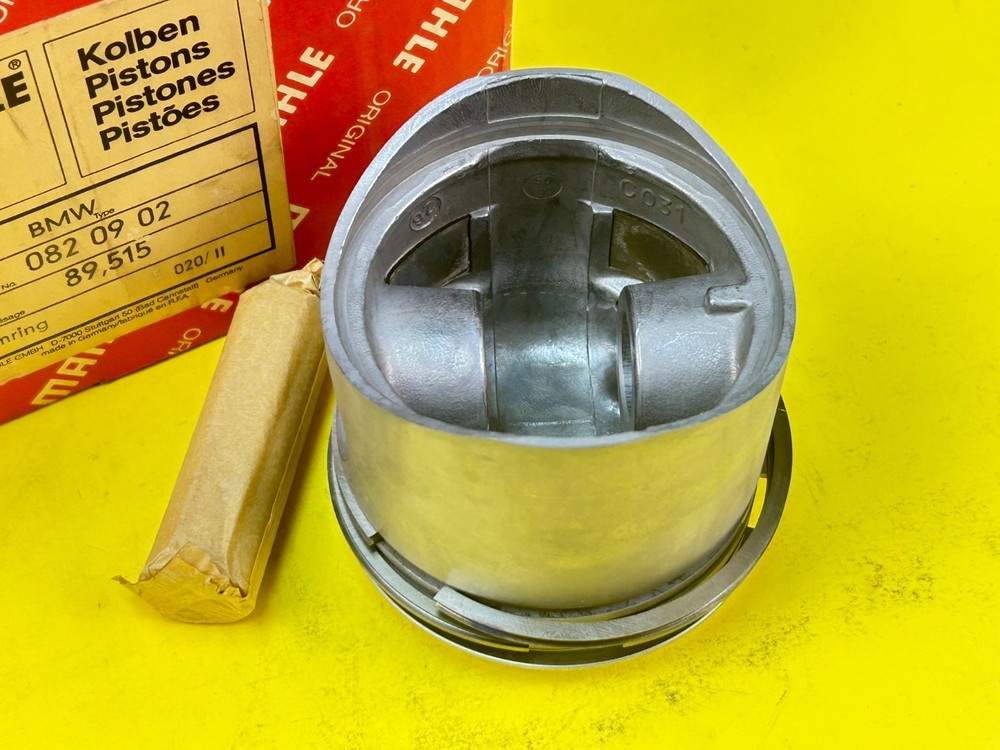 BMW E10 E21 E12 E9 E6 E10 Mahle Piston Set Kolben 2nd OS 89.50 mm 0820902 NOS
