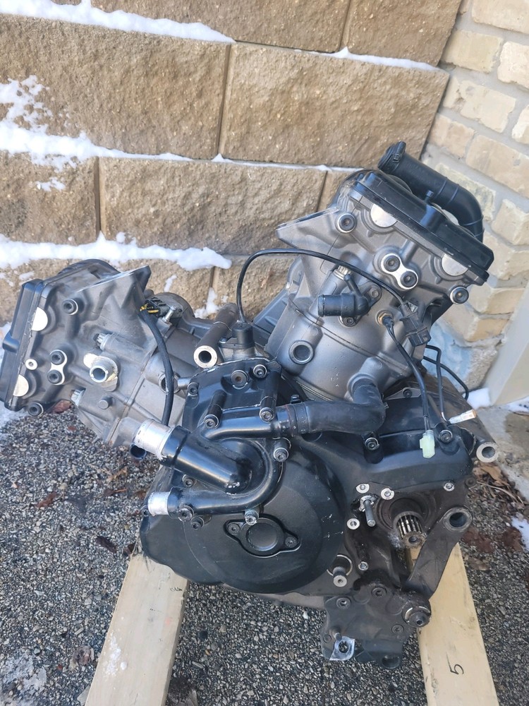 Ducati Diavel 2012 Engine Testastretta 11