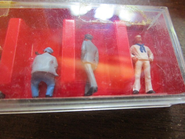 Preiser HO #10014 Different Professions (Hand Painted) Plastic