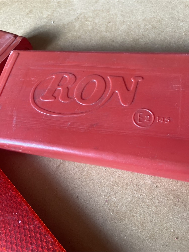 Bins RON WARNING TRIANGLE