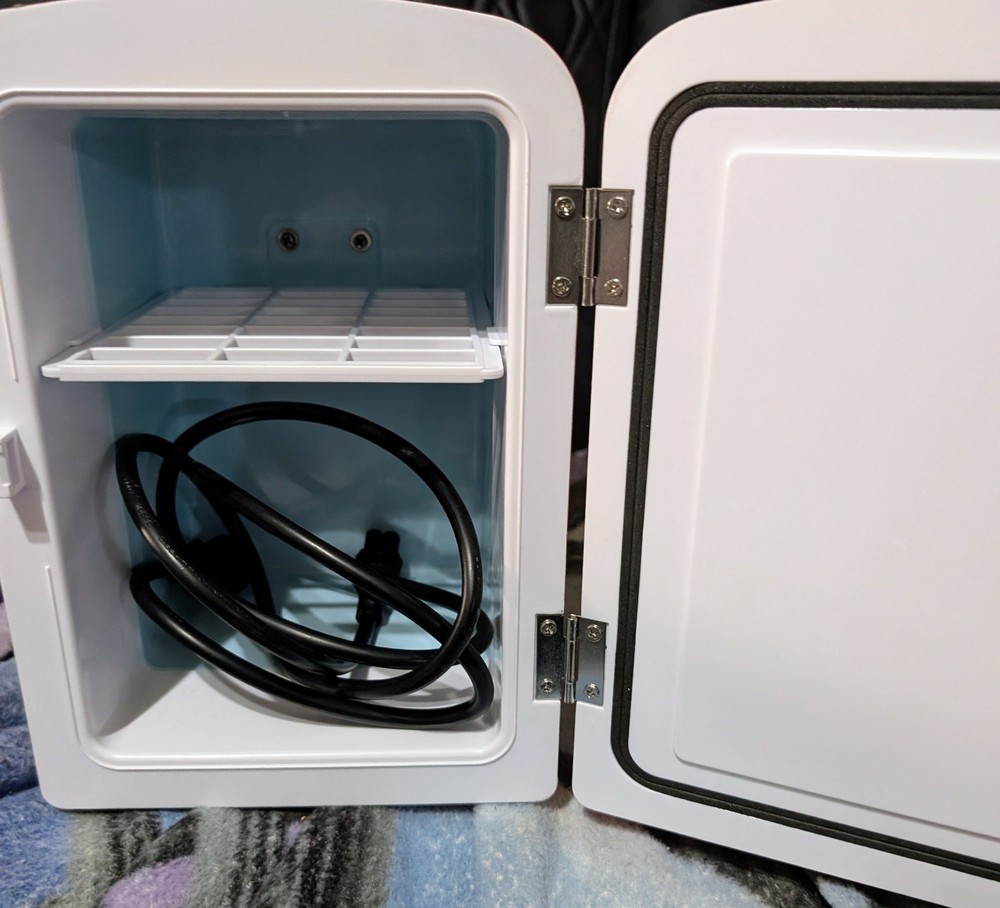 Coca-Cola 4L Mini Refrigerator