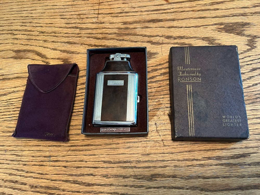 VINTAGE MASTERCASE FASHIONED BY RONSON WORLD'S GREATEST LIGHTER WITH CASE