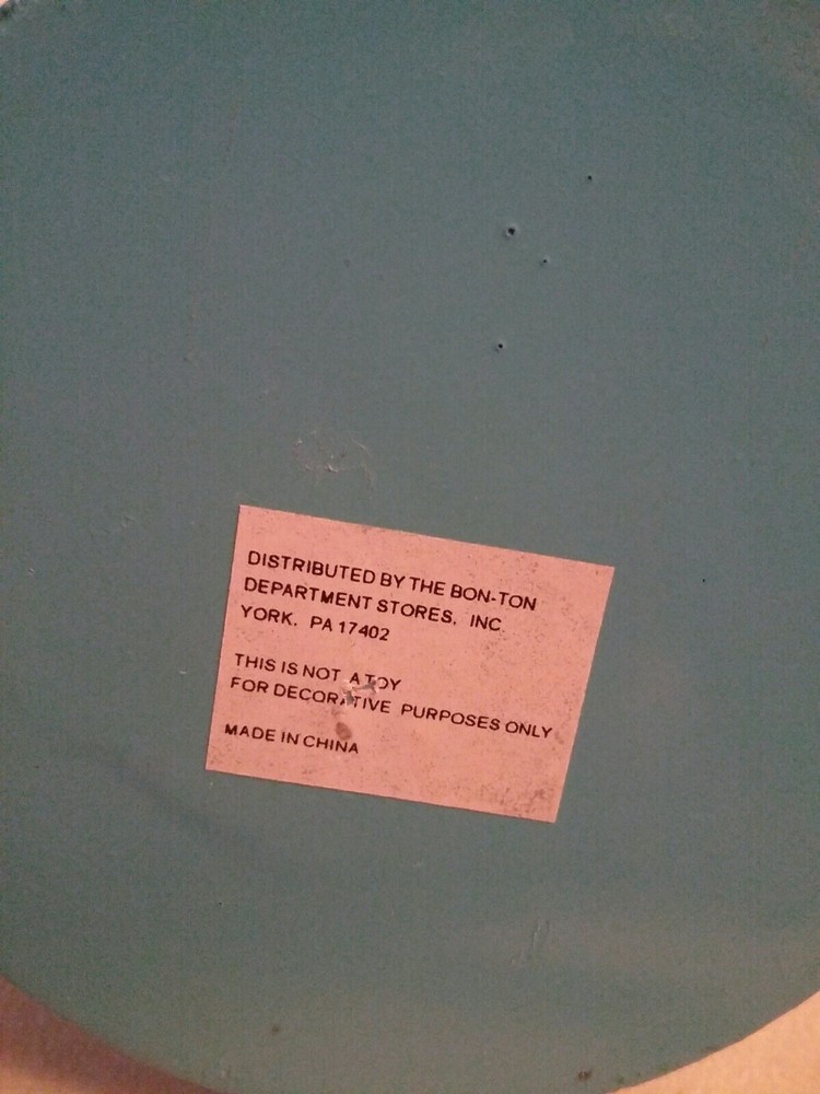 Surfer Man Nutcracker. D