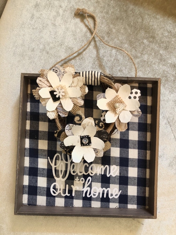 wooden welcome sign