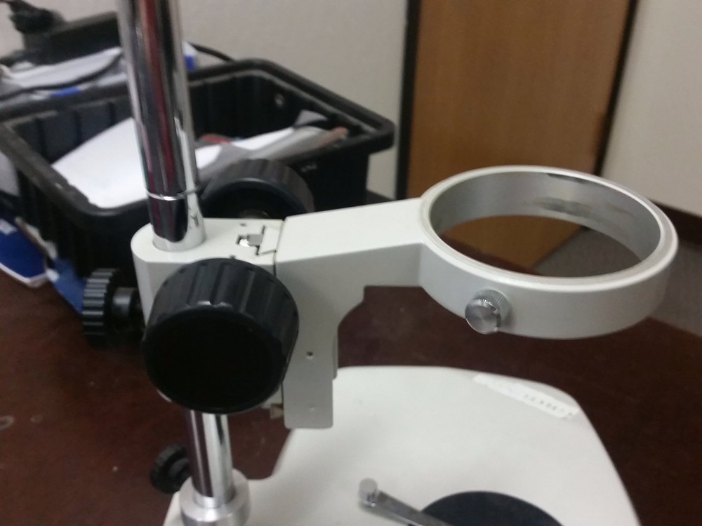 Melji Techno PK Microscope Pole Stand