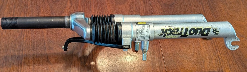 SR DuoTrack Suspension Bicycle Fork for 20" Wheel 1" Threaded Steerer Used