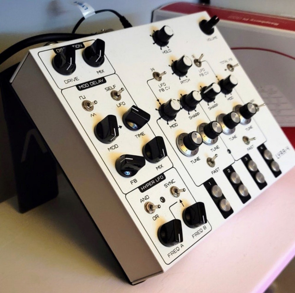 Apache Steel Stand for Guitar Pedal or Effect Unit