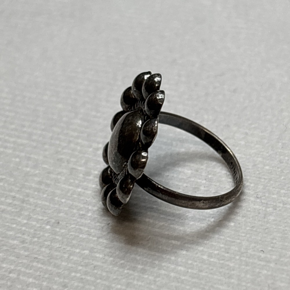 VINTAGE Sterling Silver STAMPED FLOWER Power RING CIRCLE PATTERN Boho Large