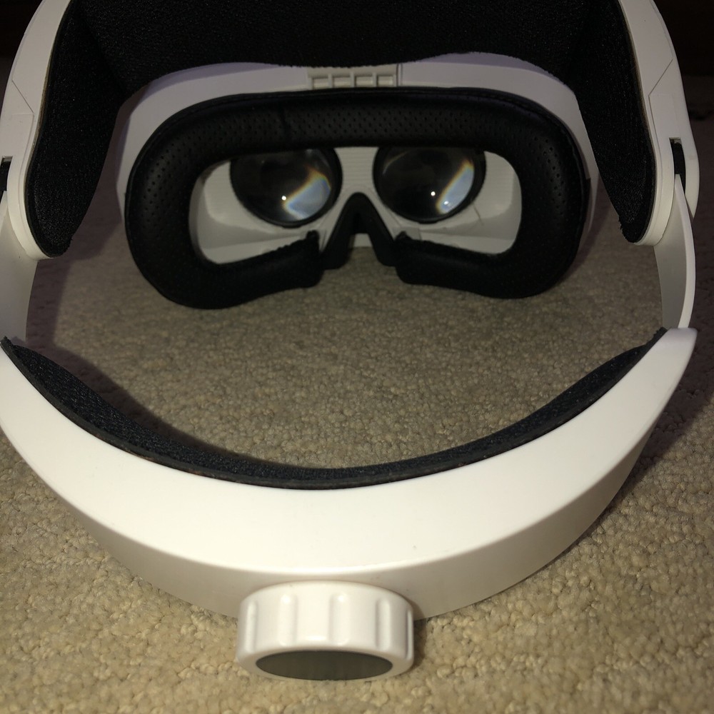 Retrak Utopia 360 Elite Edition Virtual Reality Headset - Headset only