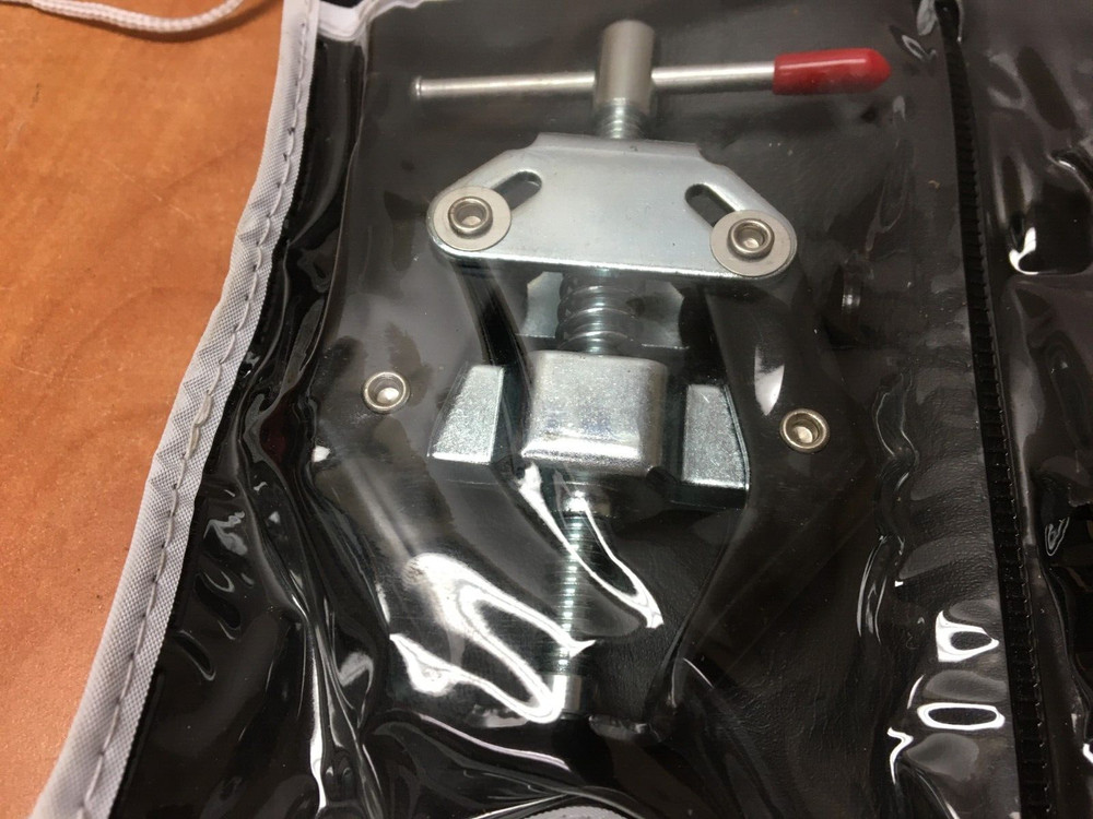 OTC Tools (OTC4639) Battery Terminal Service Kit missing cable cutter