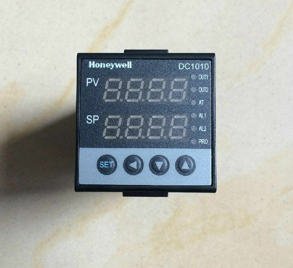 1PC New HONEYWELL DC1010CR-102000-E Temperature Controller#XR