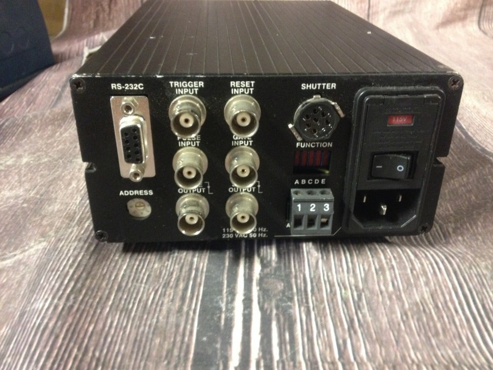 Uniblitz Model VMM-T1 Shutter Driver/Timer - Tested