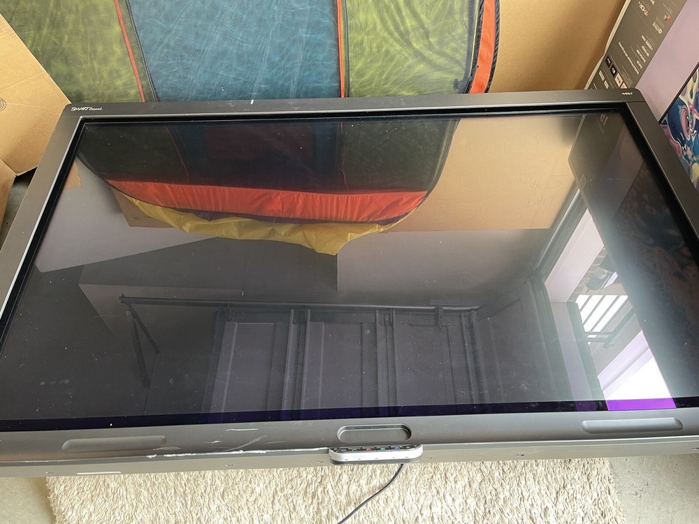 Smart Board SBID8070i-MP 70" Interactive Whiteboard Touch Display