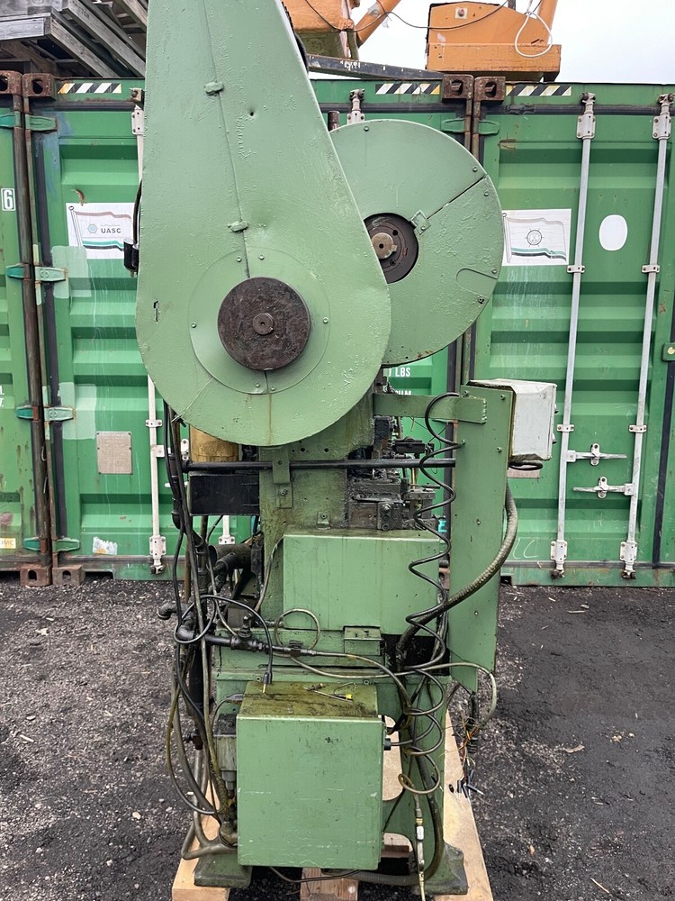 Waterbury Farrel 1010 Eyelet Machine