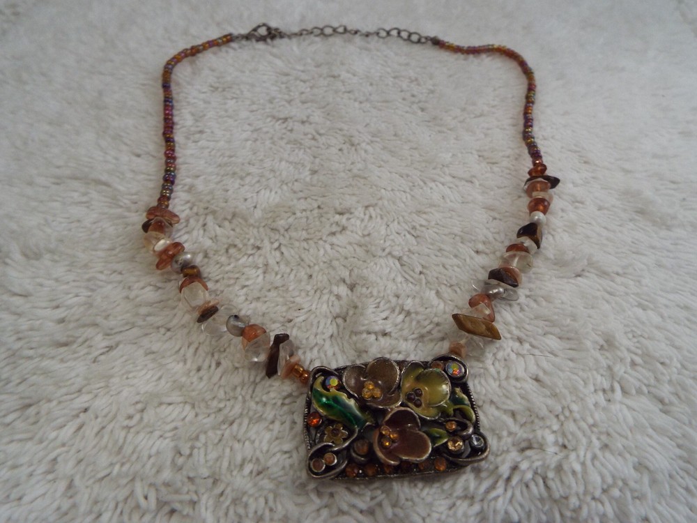 Brown Glass Stone Flower Panel Pendant Necklace (A72)