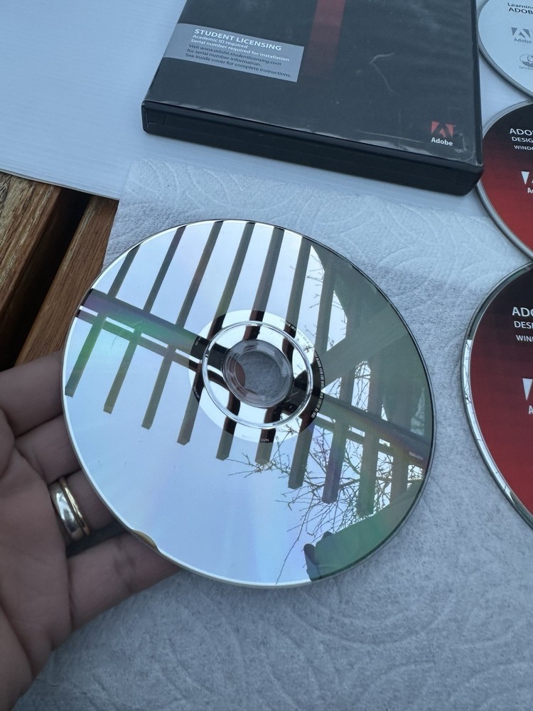 Ad0be Creative Suite 4 CS4 Design Premium Windows Student Version w/ Serial #