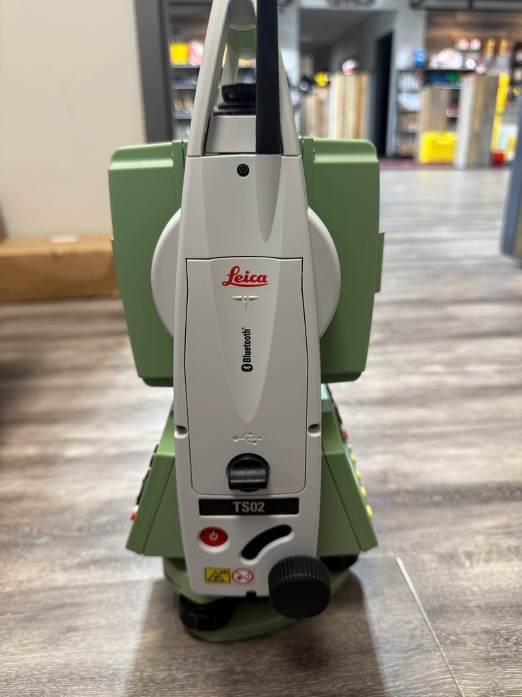 Leica TS02 Power 5" Total Station