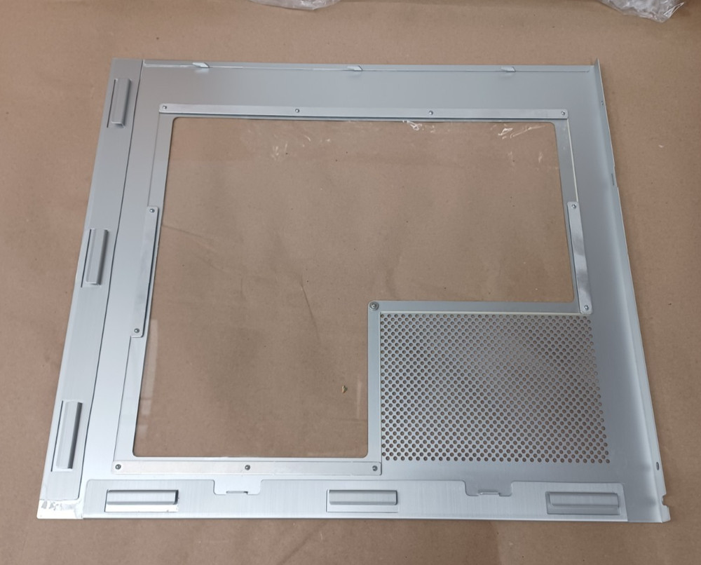Lian li 65A Plus II Window & Vent Silver Side Panel