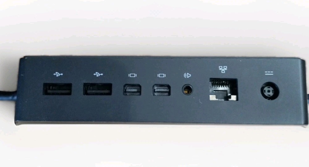 Microsoft 1661 Docking Station for Surface Pro 3 & 4 Model - Black