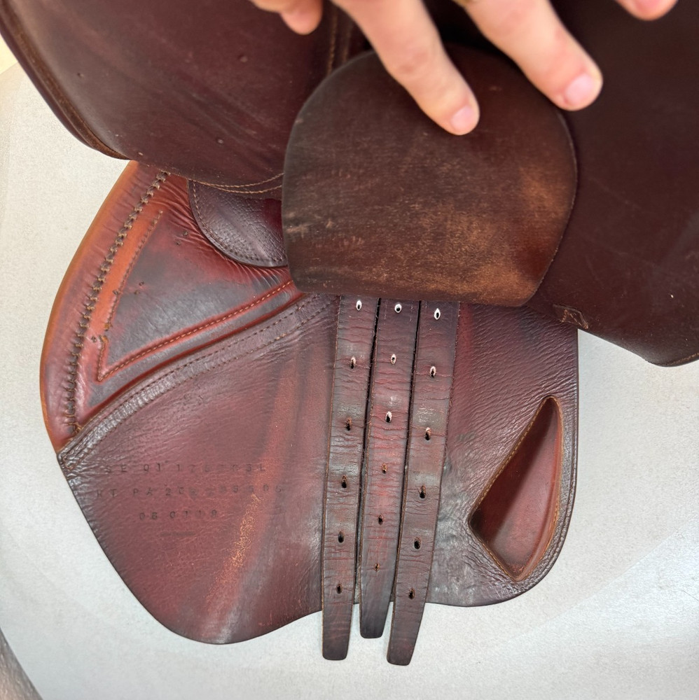 17.5" CWD SE01 Saddle - 3L - Grain / Calf