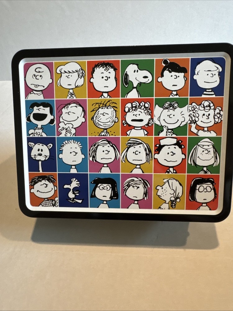 AQUARIUS Peanuts 75th - Retro Lunch Box - Sturdy Tin Storage Multi-Color
