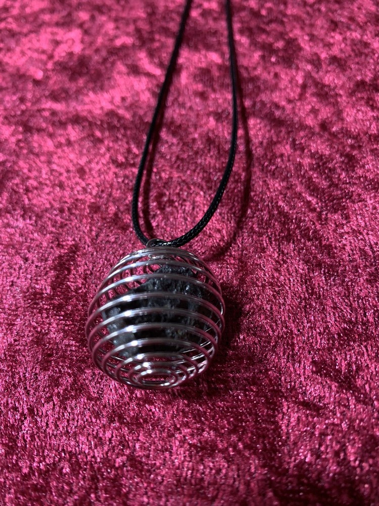 Lodestone Necklace ( removable )