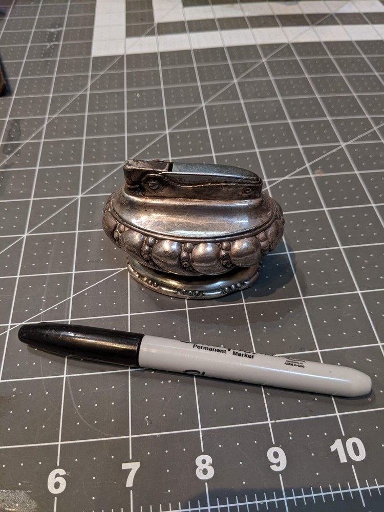 Vintage Ronson Crown Silver Plated Deco Table Lighter