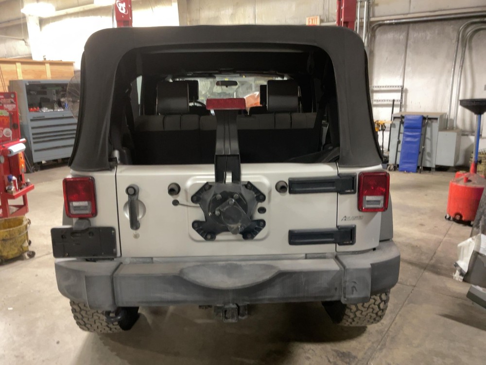 Used Windshield Frame fits: 2010 Jeep Wrangler Grade A