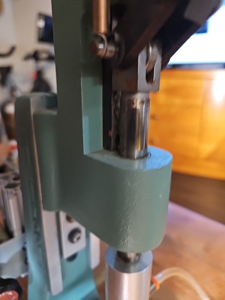 Minitools Toggle Action Punch Press