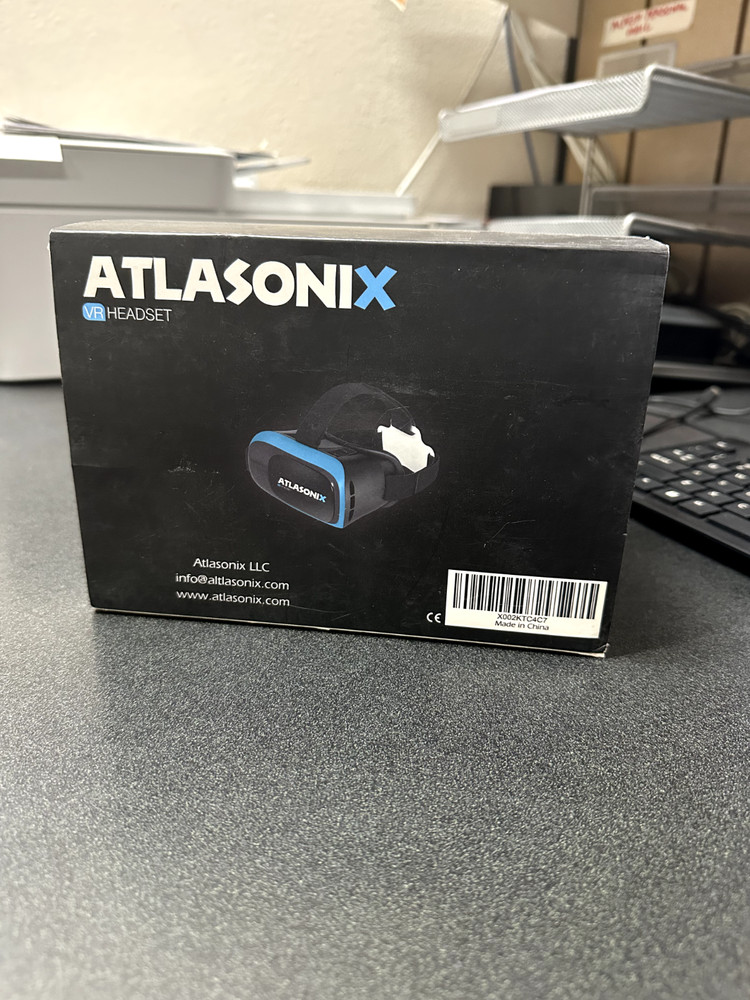 Atlasonix VR Headset with controller