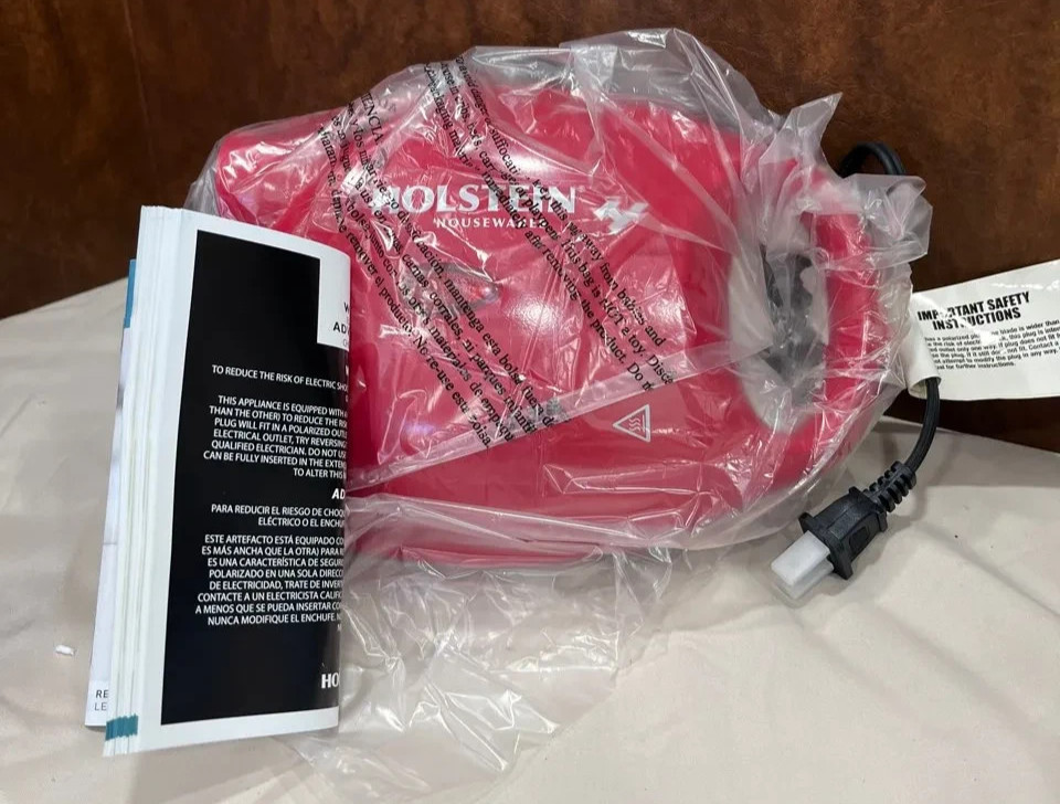 Holstein Cupcake Maker NEW IN BOX