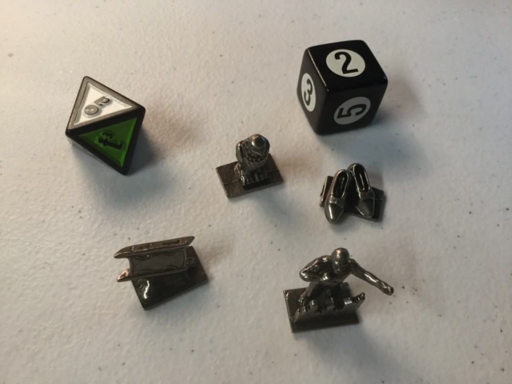 Scene It ? Game Board TurnerThis And Pieces & Dice