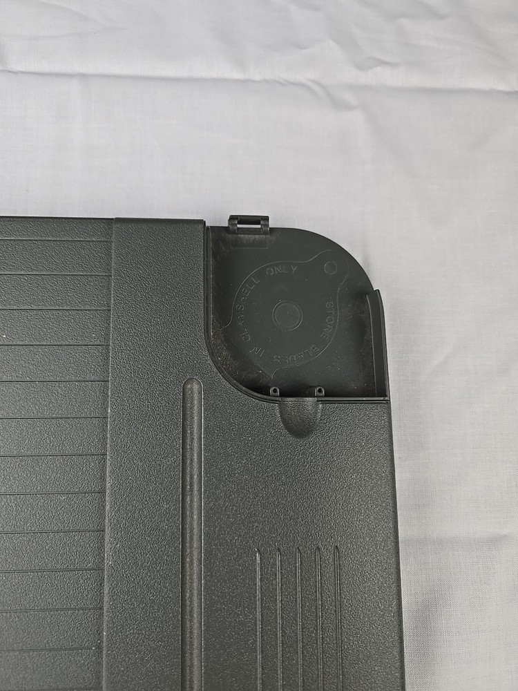 FISKARS Desktop Cutting Board Paper Rotary Cutter 12" TableTop